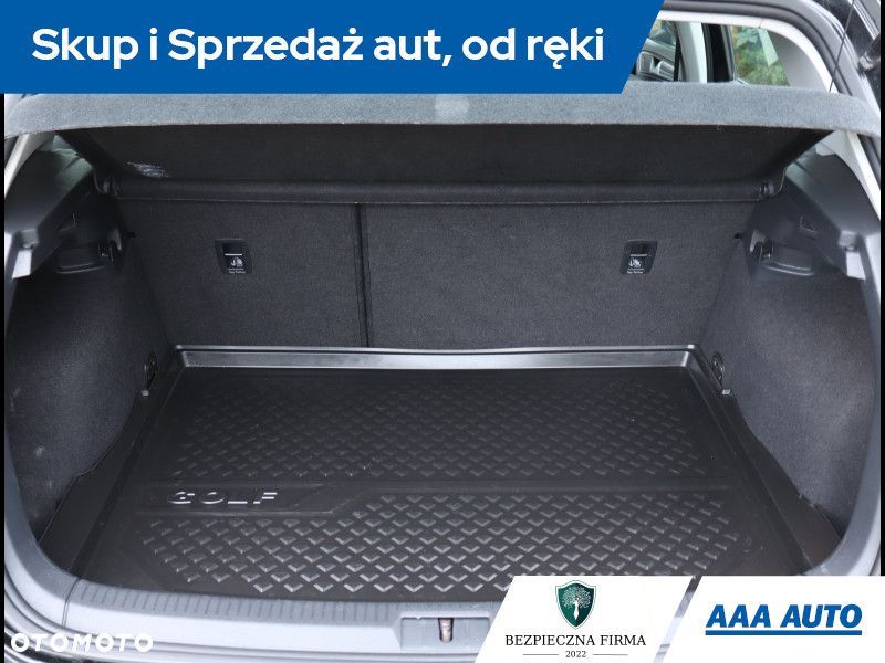 Volkswagen Golf - 14
