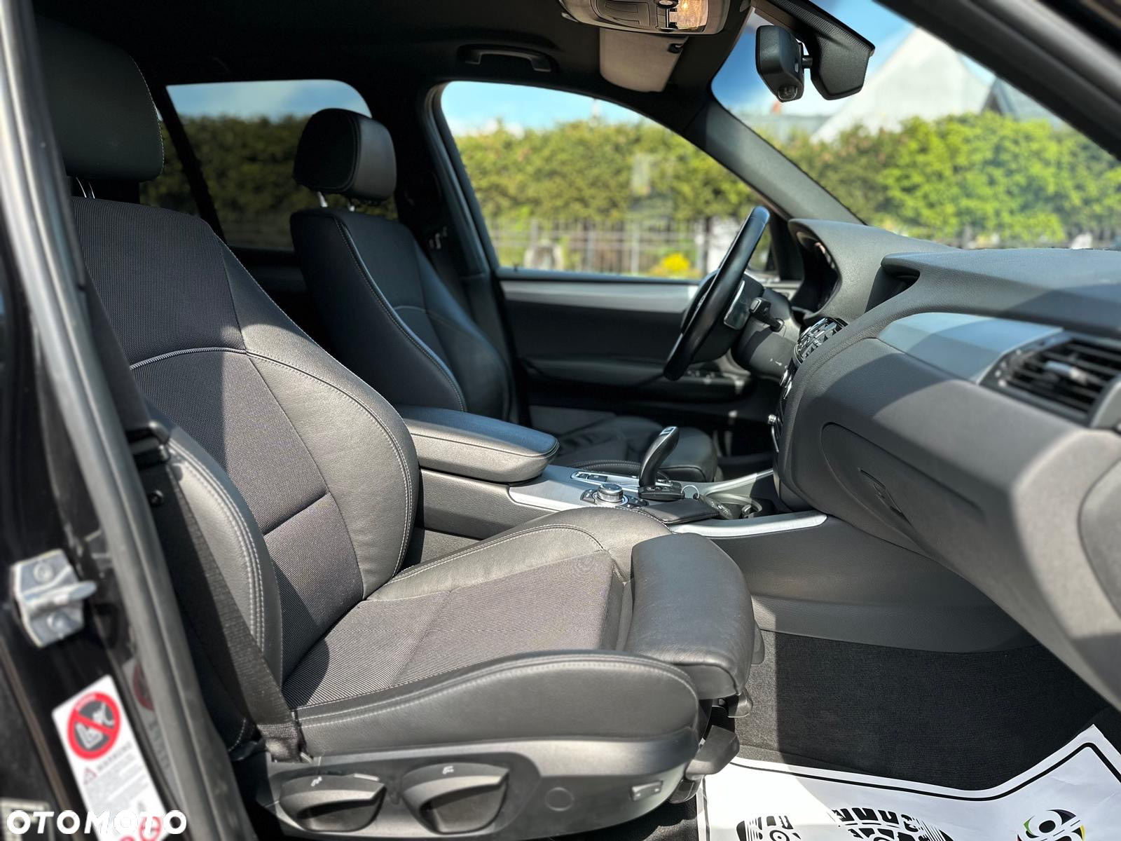 BMW X3 xDrive20d - 16