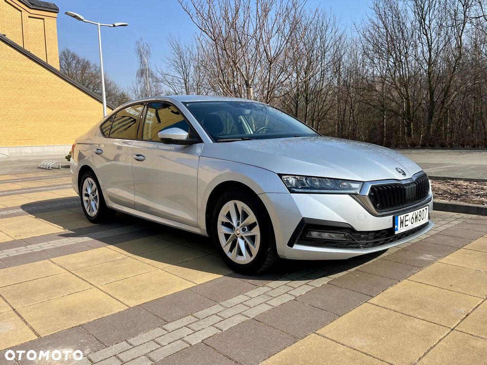 Skoda Octavia ver-1-5-tsi-act-ambition - 2