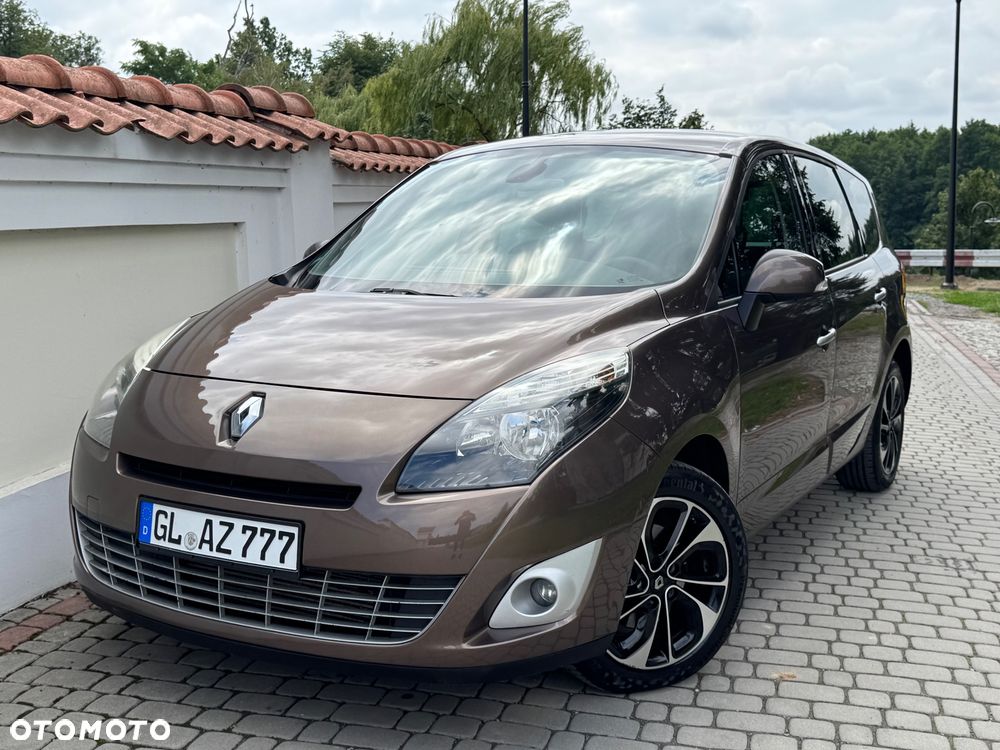 Renault Grand Scenic - 10
