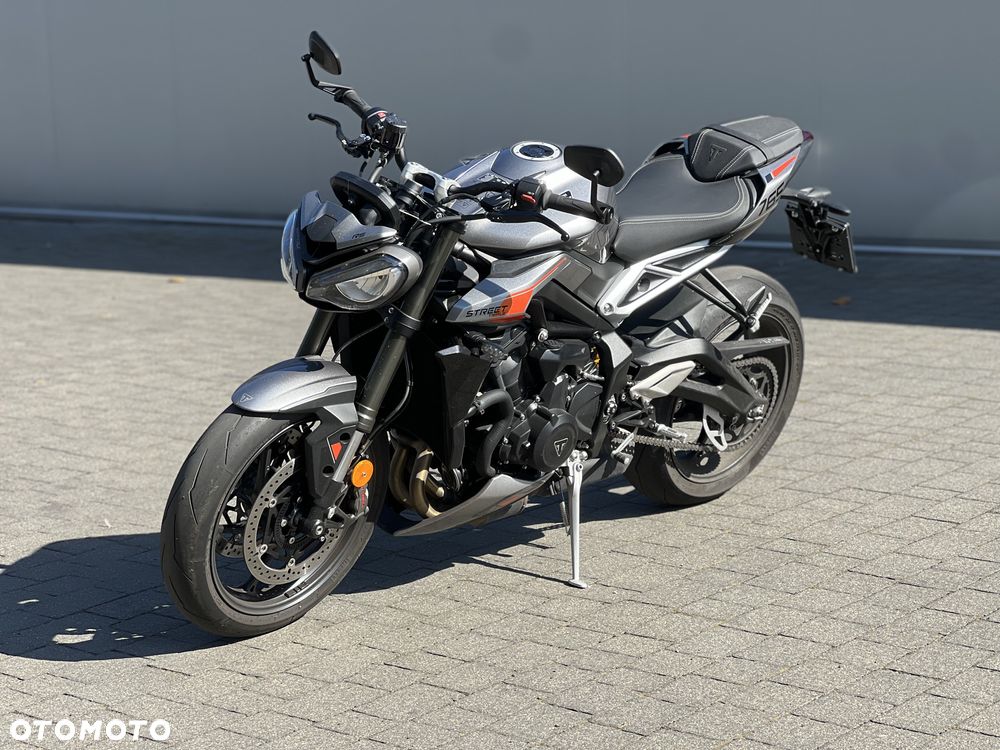 Triumph Street Triple