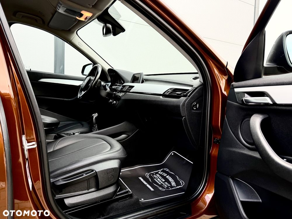 BMW X1 sDrive16d Sport Line - 30