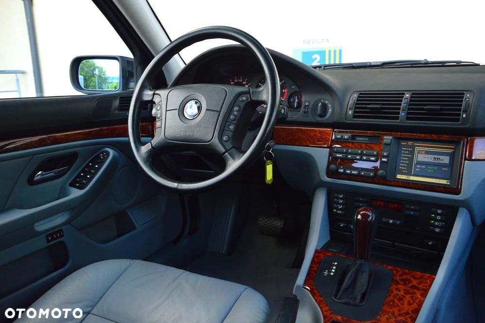 BMW Seria 5 - 24