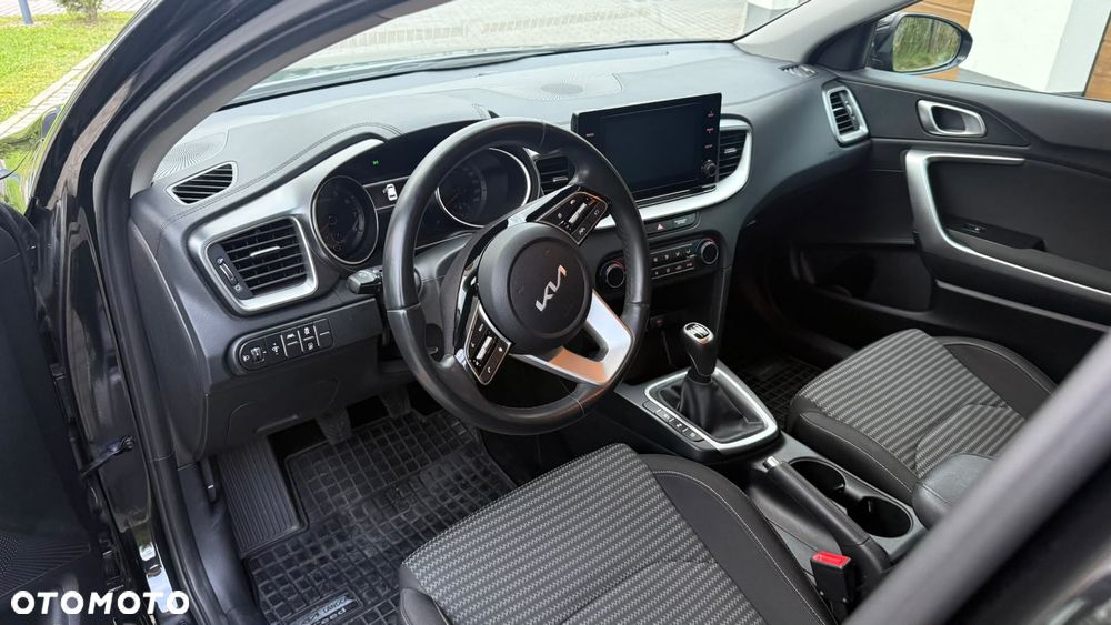 Kia Ceed 1.5 T-GDI M - 8