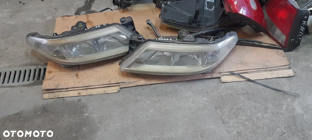 laguna II 2 lampa lewa lub prawa przednia