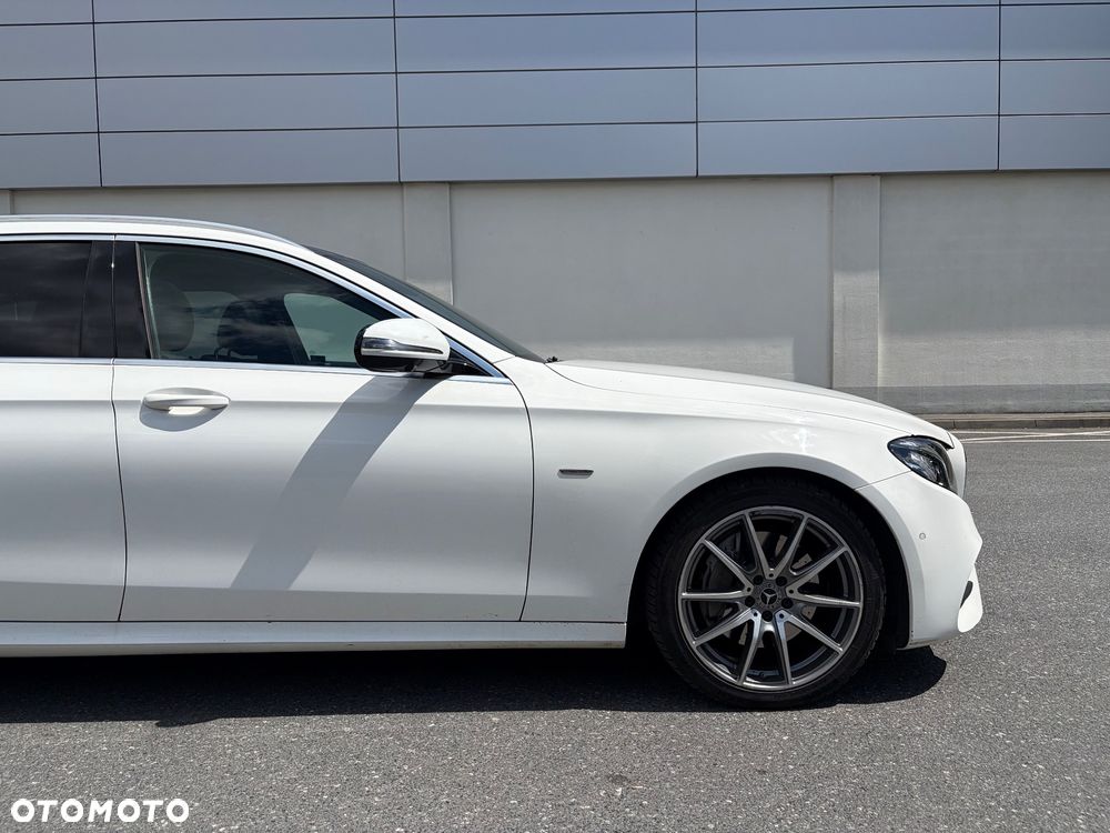 Mercedes-Benz Klasa E 220 d 4-Matic AMG - 4