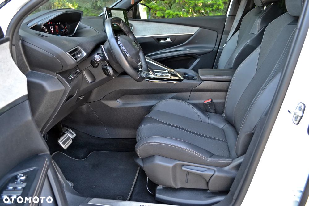 Peugeot 5008 - 19