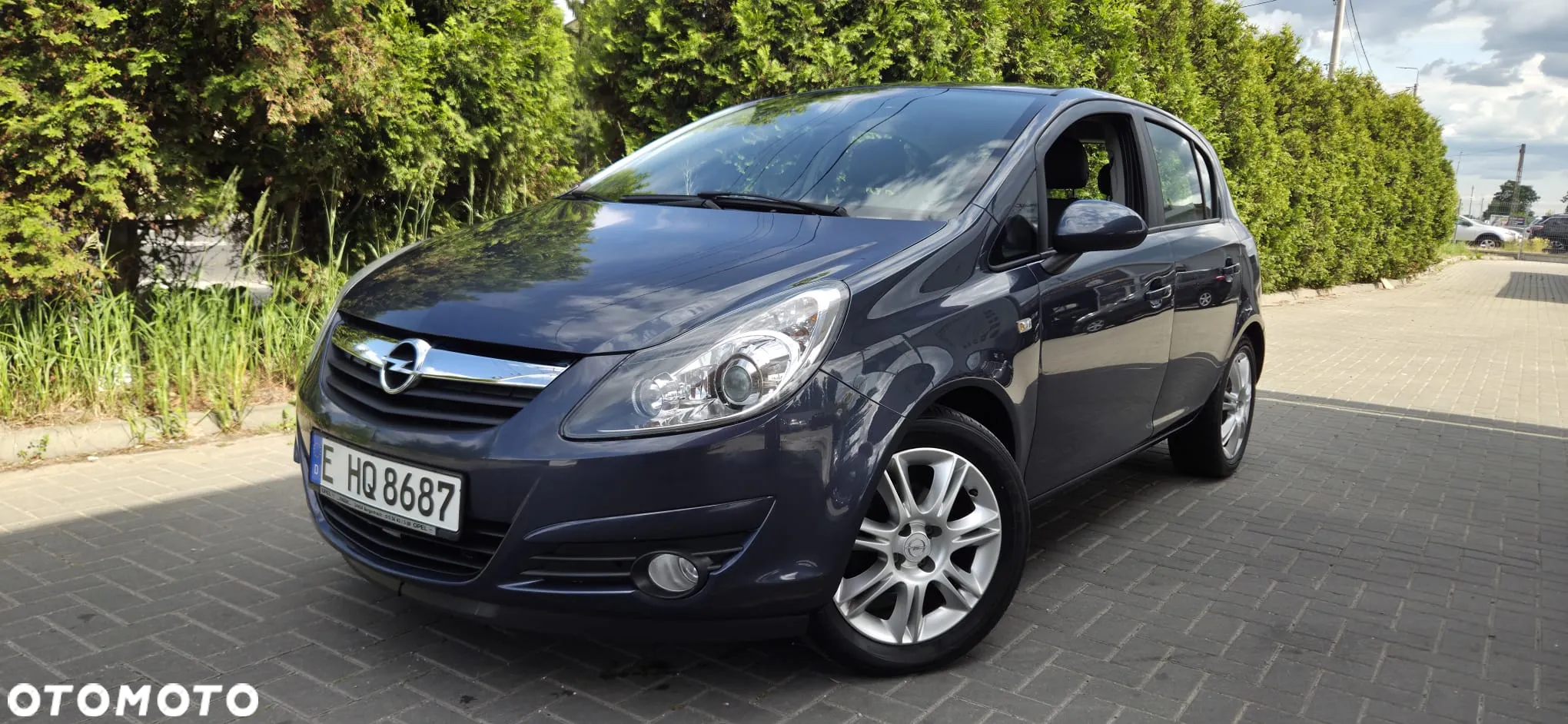 Opel Corsa 1.4 16V Cosmo - 4