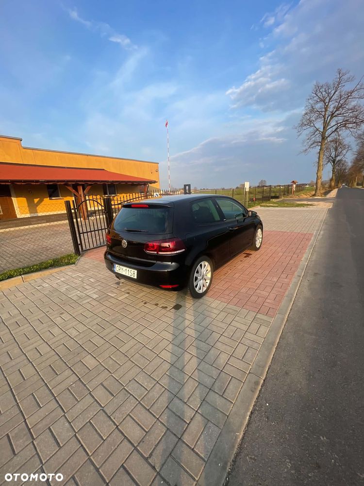 Volkswagen Golf 2.0 TDI Highline - 15