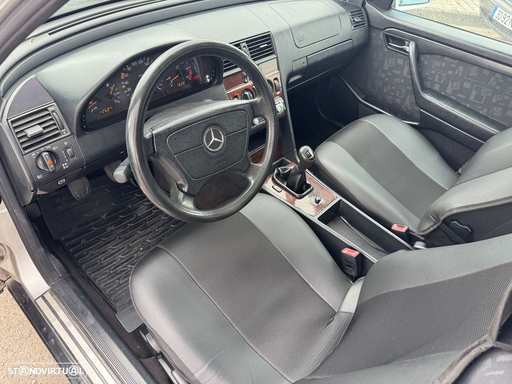 Mercedes-Benz C 220 D Elegance - 9