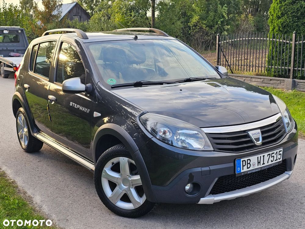 Dacia Sandero Stepway 1.6 - 4