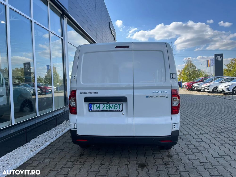 Maxus eDELIVER 3 Van SW Electric 50.23 kWh 100 kW AT - 6