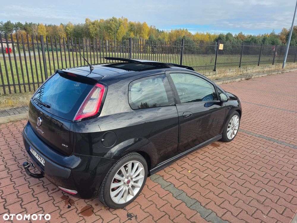 Fiat Punto Evo 1.6 16V Multijet Sport - 11