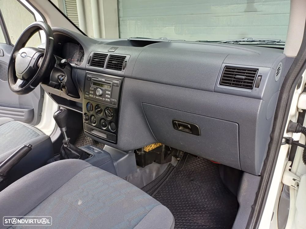 Ford TRANSIT CONNECT 1.8 TDCI 90 CV - 29