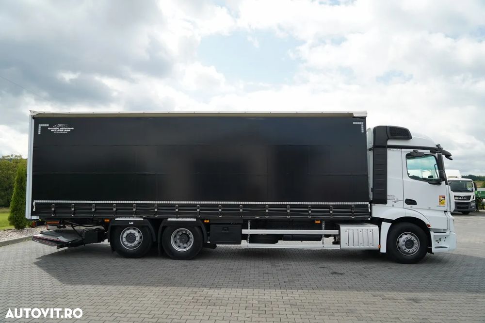 Mercedes-Benz ACTROS 2545 / CORTINĂ  8,8 m / DHOLLANDIA LIFT - 2.000 KG / PODEA REZISTENTĂ / PUNȚ DE DIRECȚIE / EURO 6 - 8
