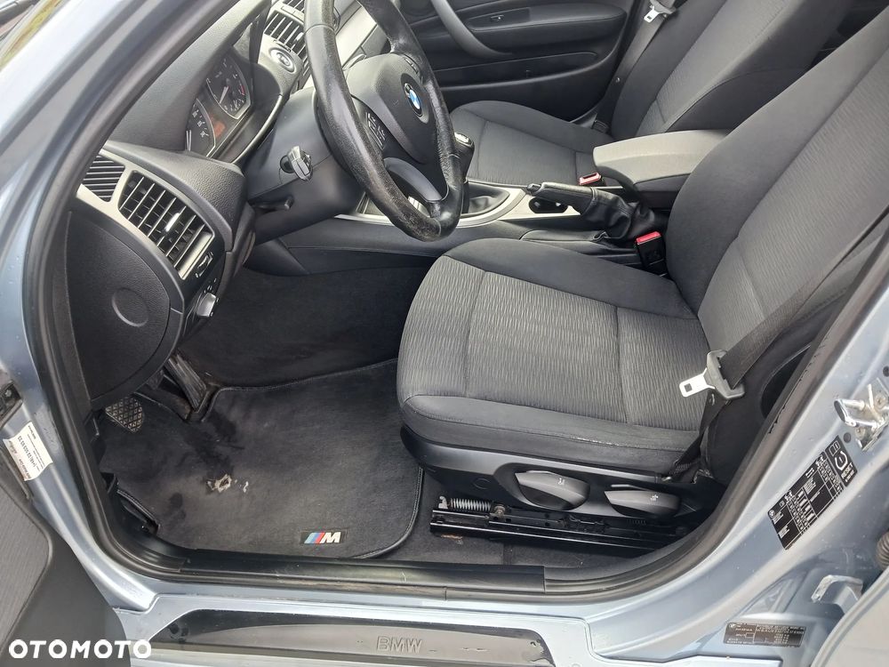 BMW Seria 1 116i - 5