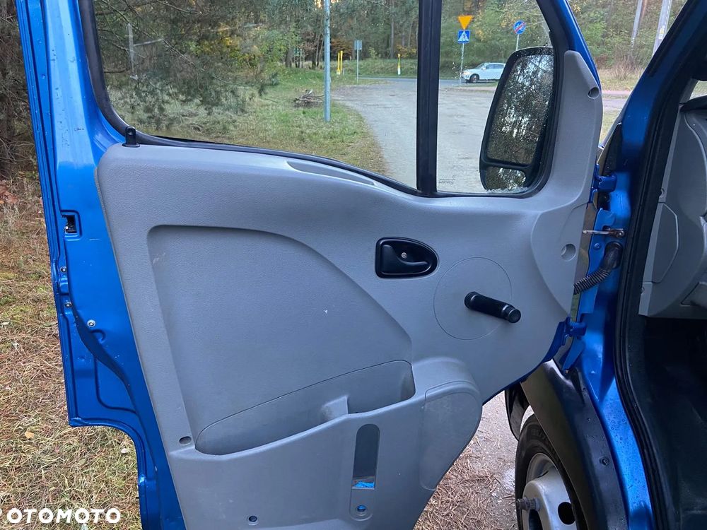 Renault Wywrotka Mascott - 17