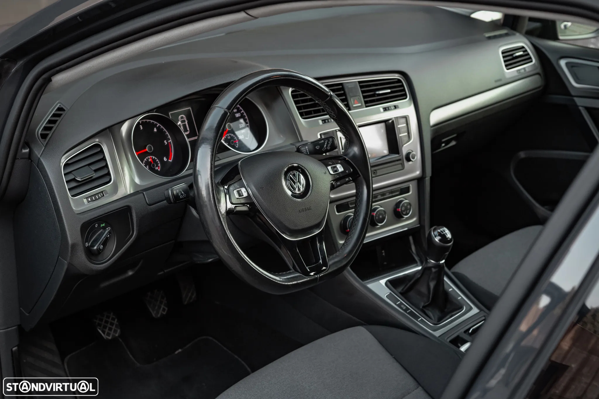 VW Golf 1.6 TDi Trendline - 21