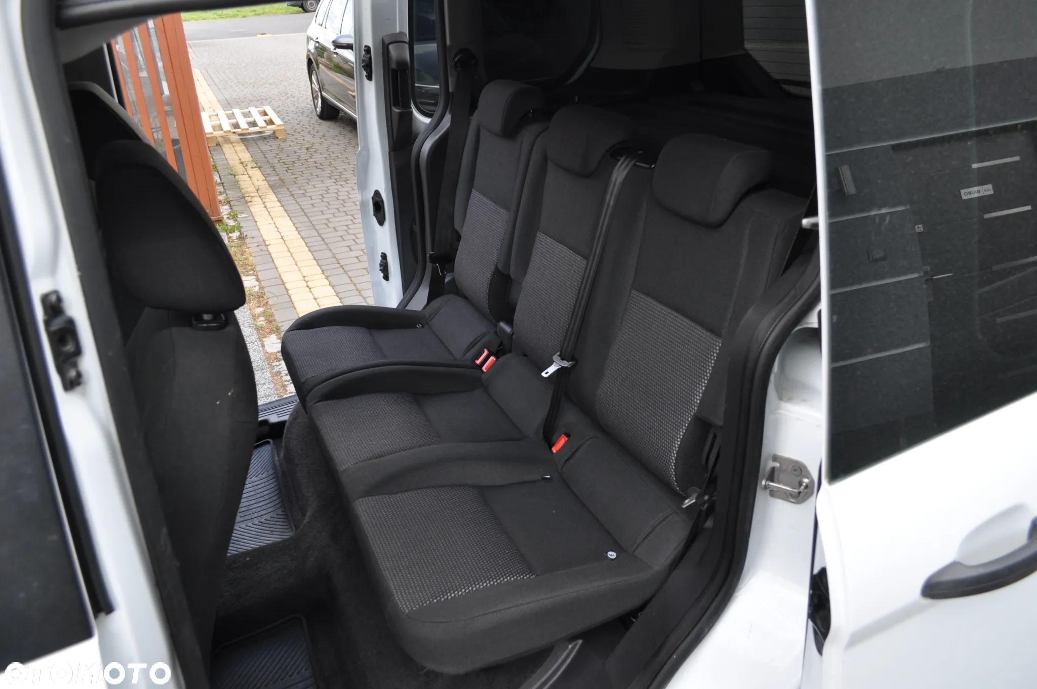 Ford Tourneo Connect - 8