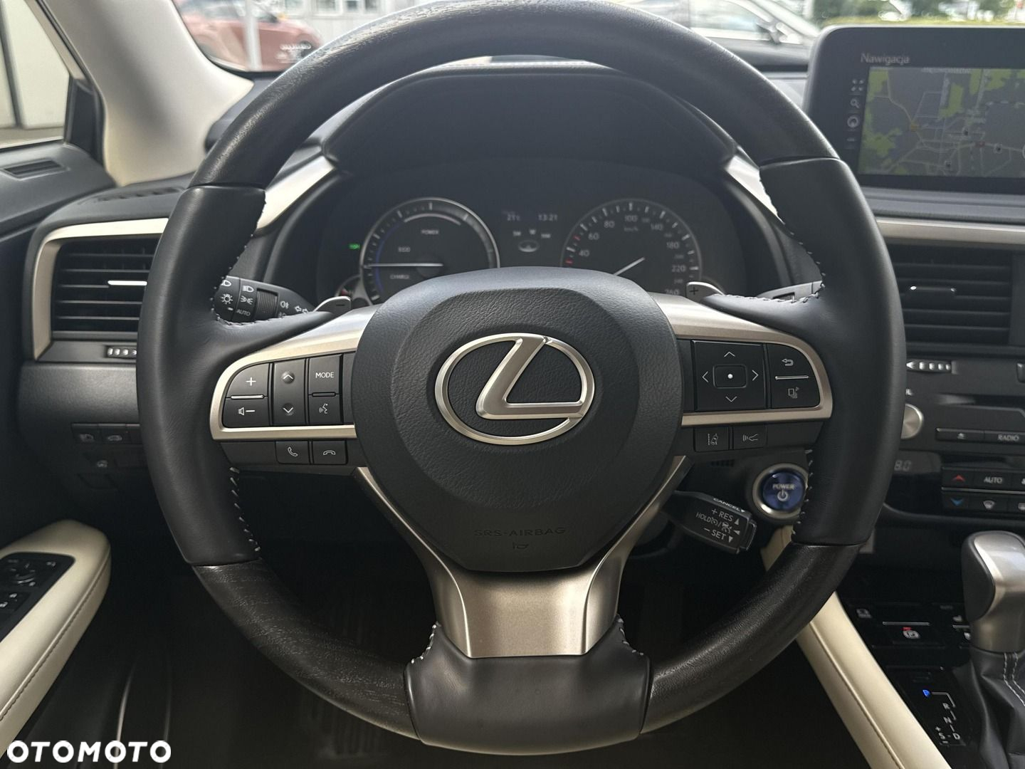 Lexus RX - 25