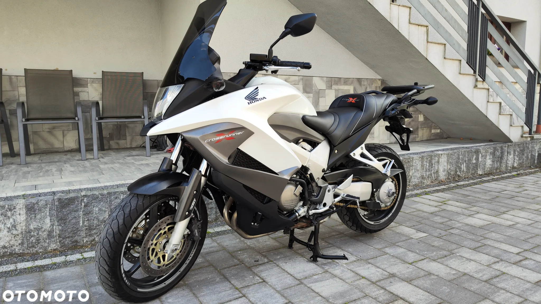 Honda VFR - 12
