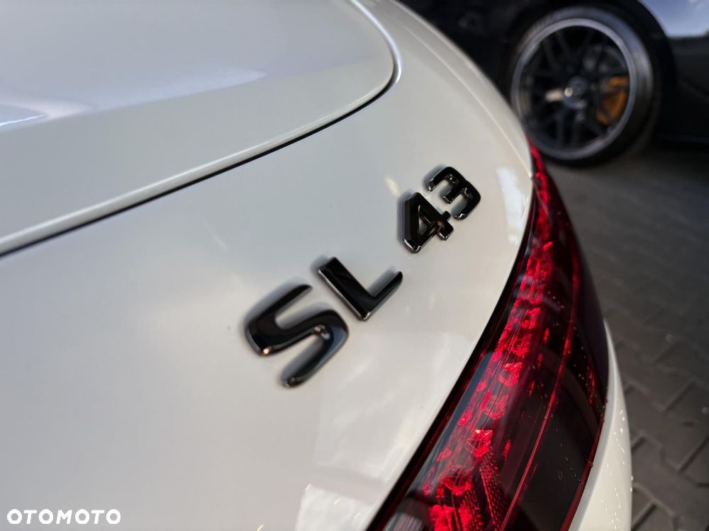 Mercedes-Benz SL - 10