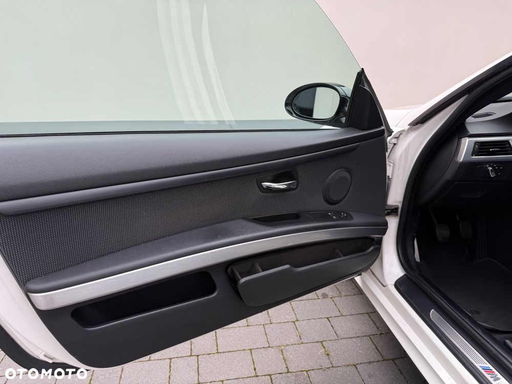 BMW Seria 3 320d DPF - 12