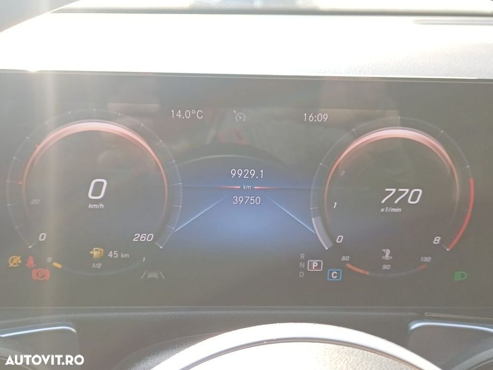 Mercedes-Benz GLB - 19