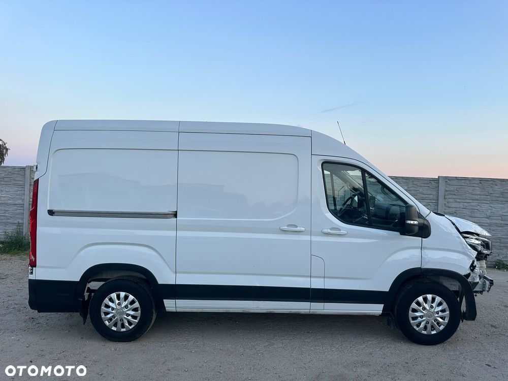 Maxus e-DELIVER 9 _ 100% ELEKTRYCZNY _ 2024 _ Bogata Wersja - 17