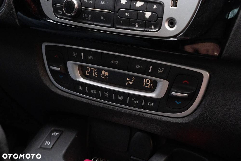 Renault Scenic 1.6 dCi Energy Bose Edition S&S - 13