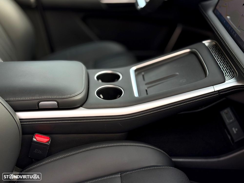 Xpeng G9 98 kWh Long Range - 56