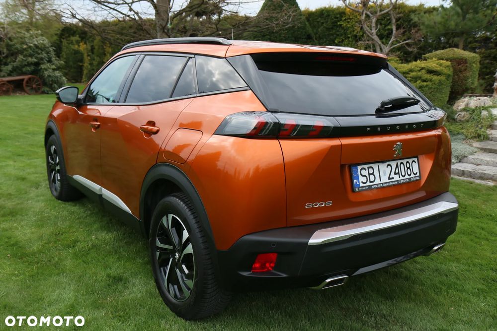 Peugeot 2008 1.2 PureTech Allure S&S - 4