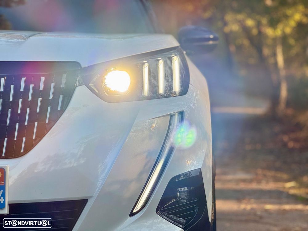 Peugeot 2008 1.2 PureTech GT Line - 36