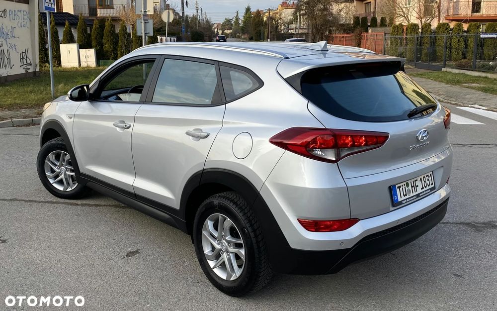 Hyundai Tucson blue 1.7 CRDi 2WD Style - 6