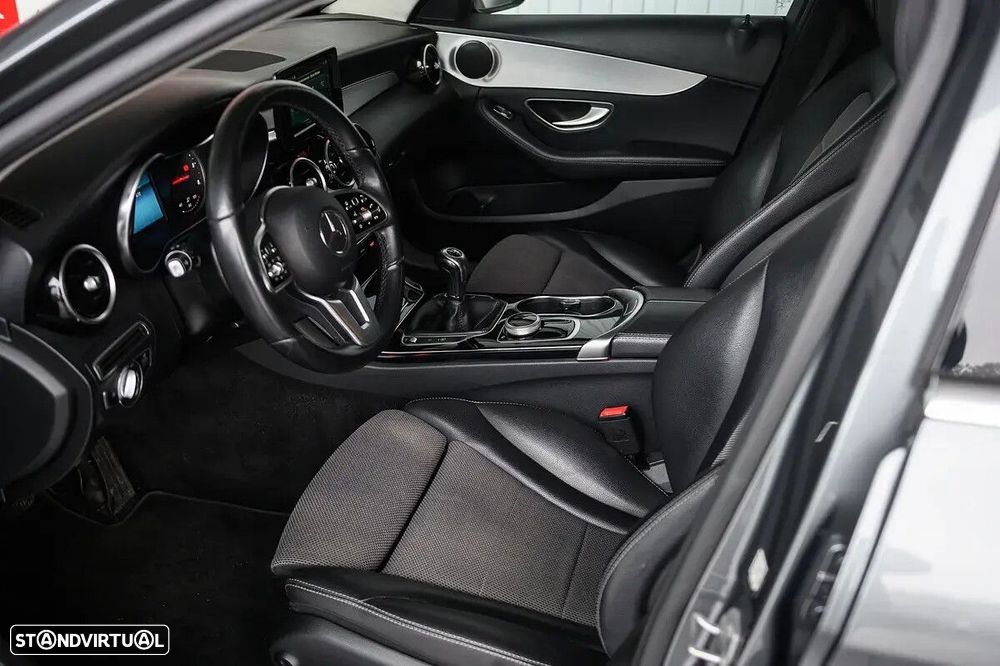 Mercedes-Benz C 200 - 21