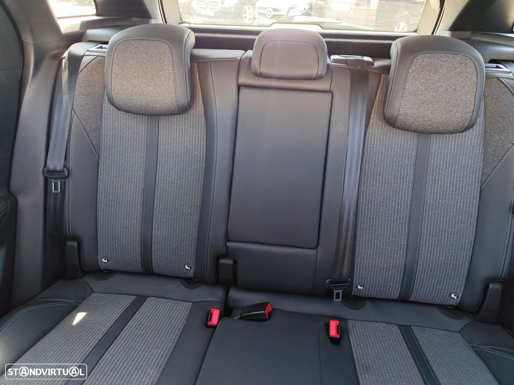 Peugeot 3008 1.5 BlueHDi Allure - 24