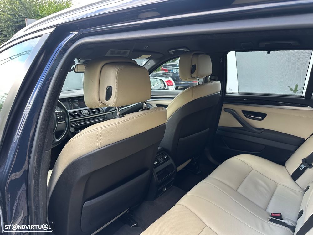 BMW 520 d Exclusive Auto 129g - 29
