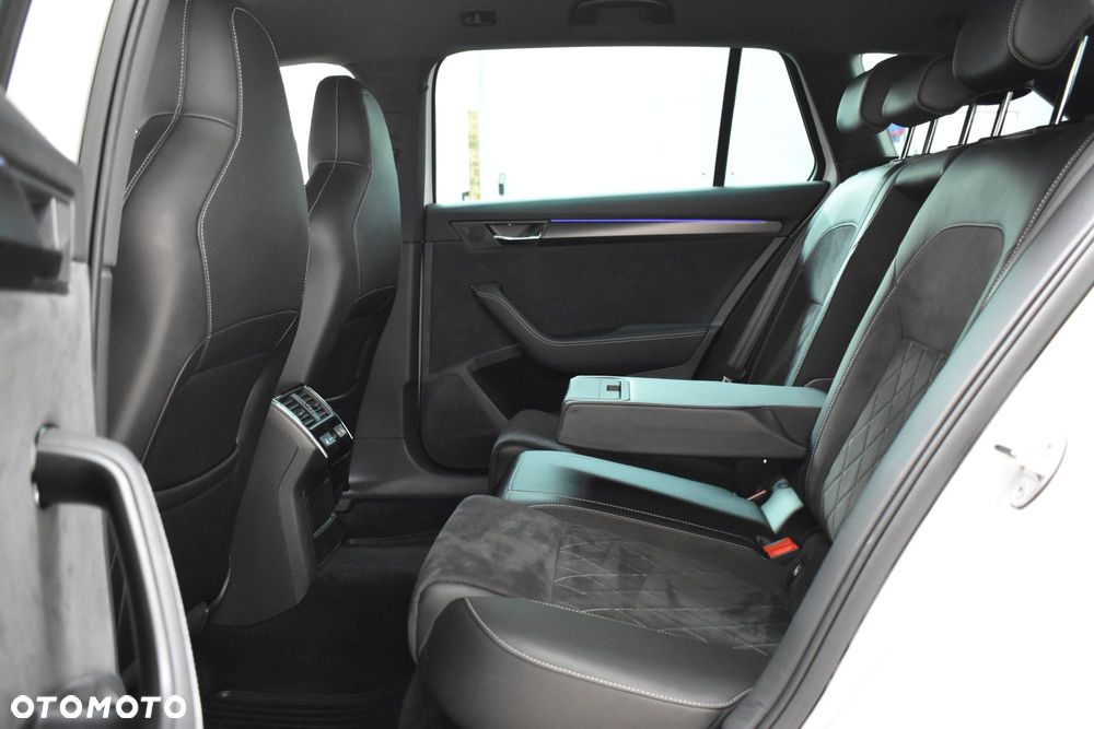 Skoda Superb 1.4 TSI Plug-In Hybrid Sportline DSG - 23