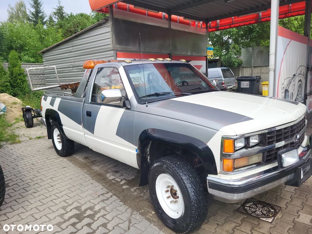 Chevrolet Silverado - 1