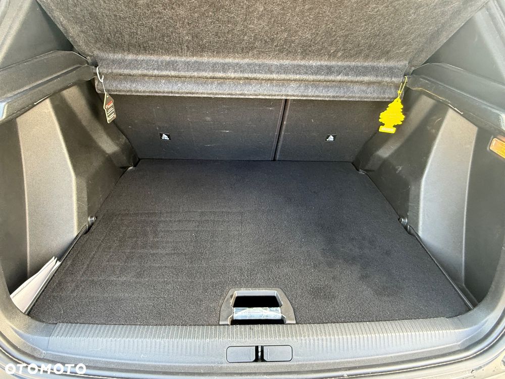 Peugeot 2008 1.5 BlueHDi Allure Pack S&S EAT8 - 27