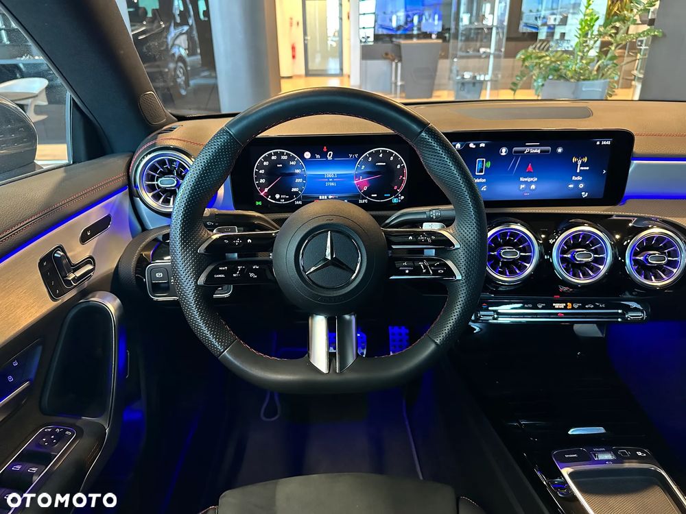 Mercedes-Benz CLA 200 AMG Line 7G-DCT - 9