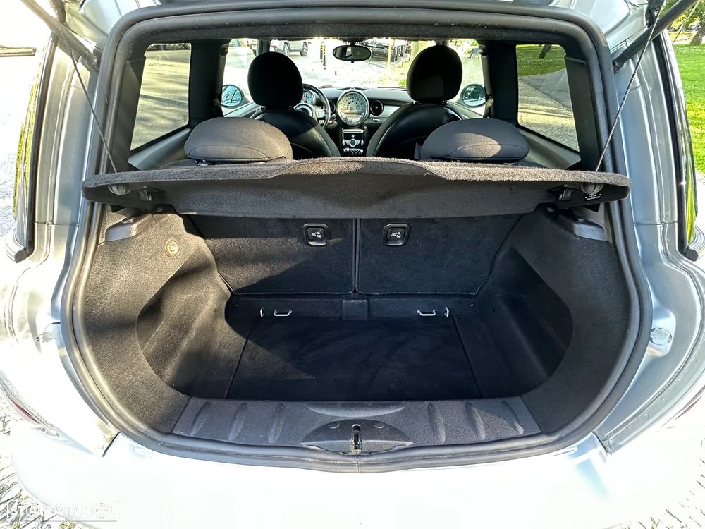 MINI 3 Portas Cooper D - 35