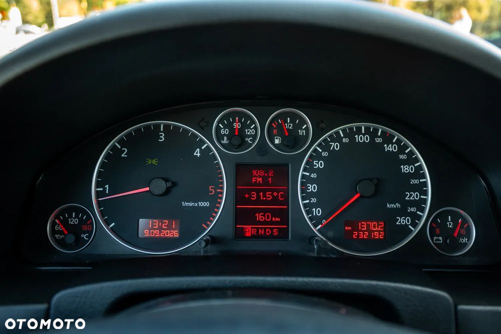 Audi A6 Avant 2.5 TDI - 23