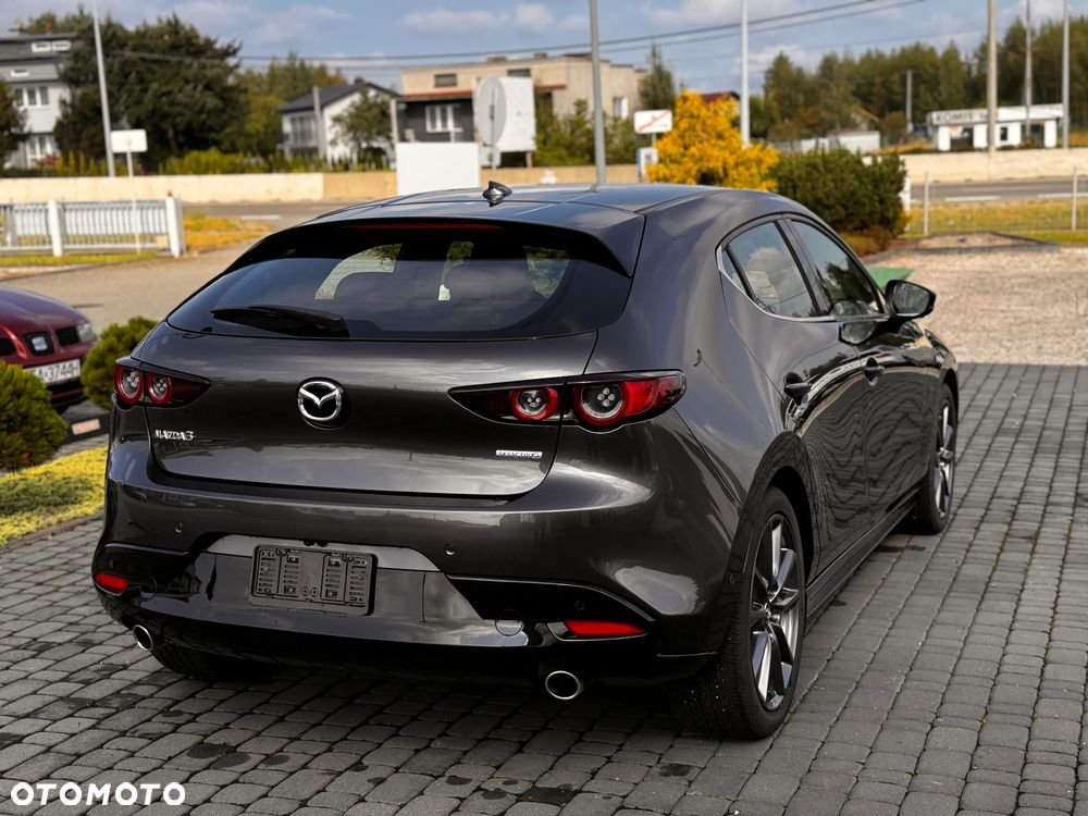 Mazda 3 - 10