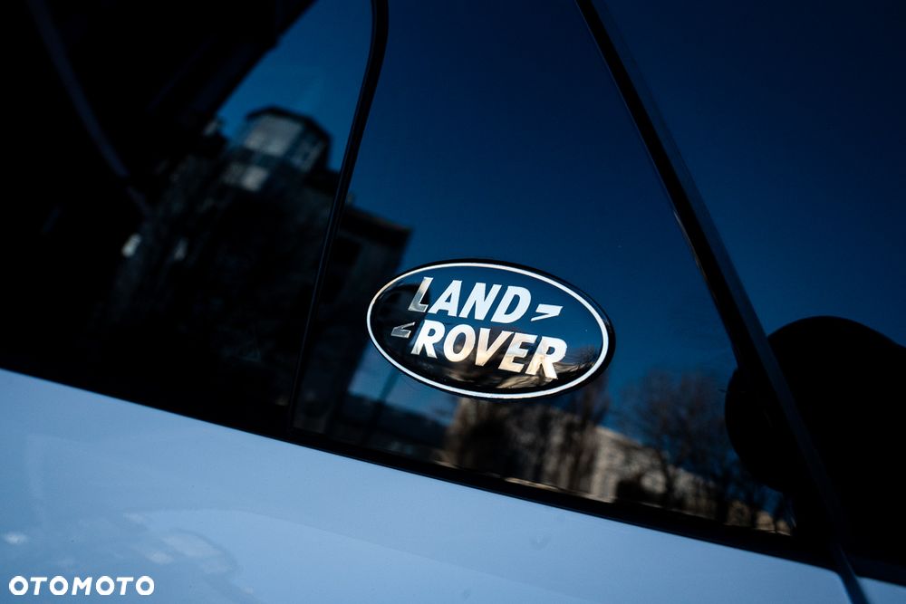 Land Rover Range Rover Evoque 2.0 D200 mHEV R-Dynamic - 30