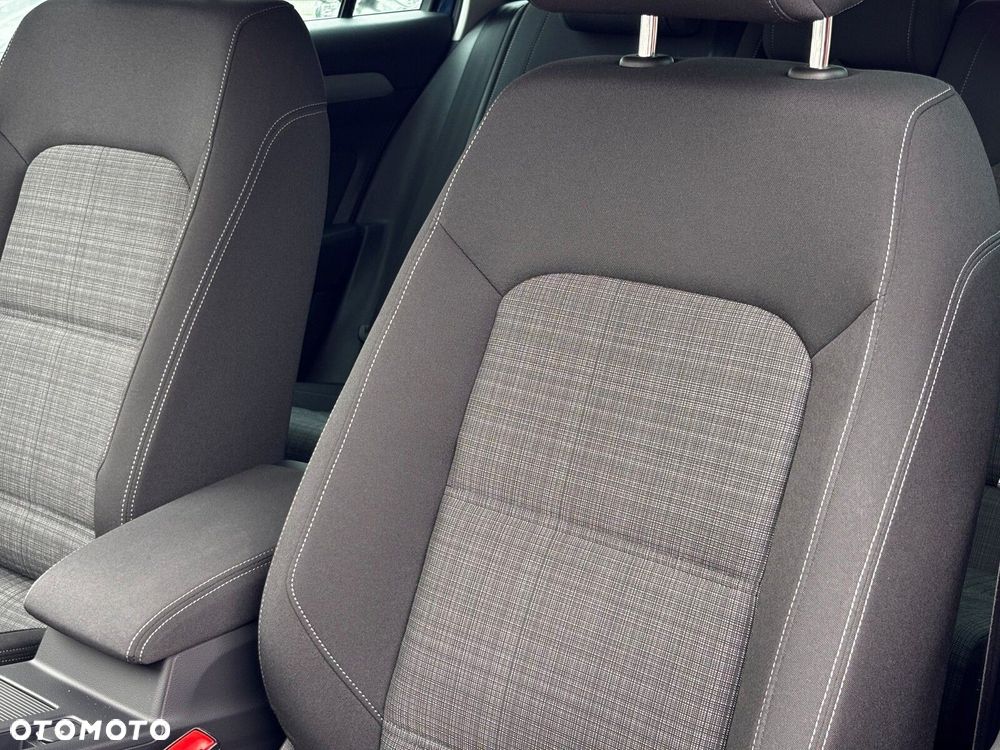 Volkswagen Passat Variant 2.0 TDI EVO Business DSG - 24