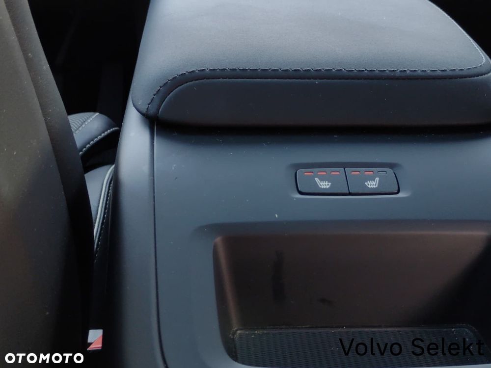 Volvo XC 60 - 30
