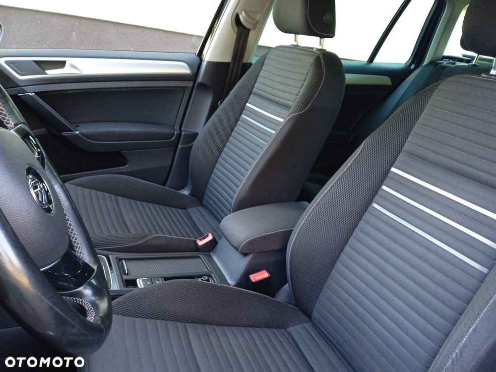 Volkswagen Golf Variant - 12