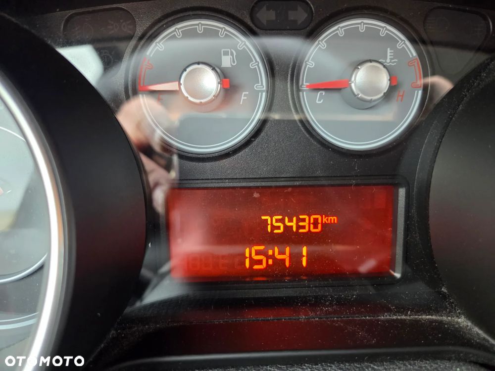 Fiat Punto Evo 1.2 8V Lounge - 21