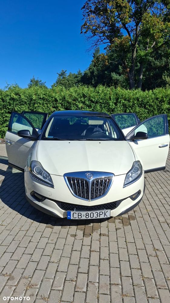 Lancia Delta 2.0 MJ Oro - 17